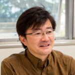 Molecular evolution connects a broad range of fields and sheds light on what life is